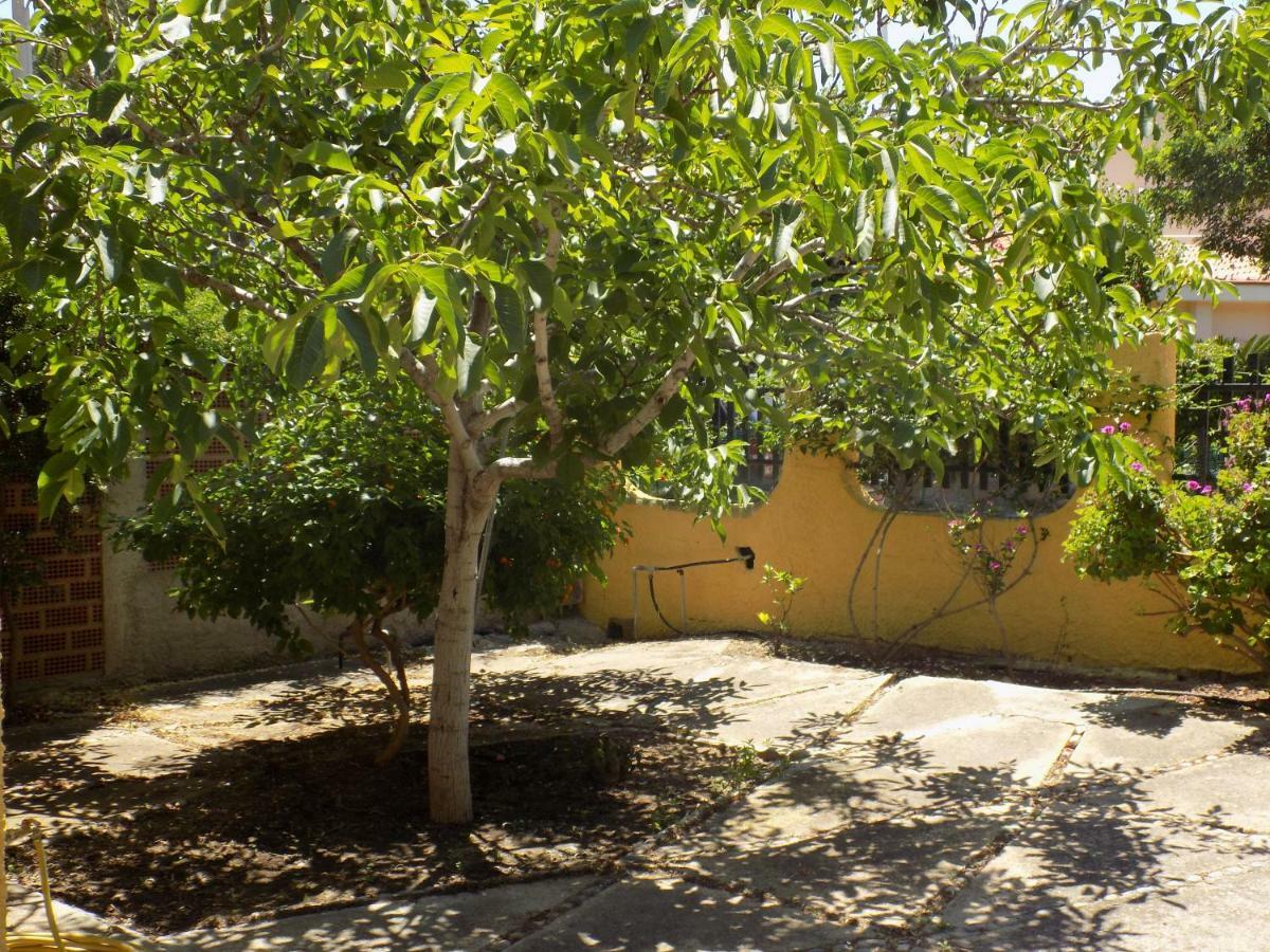 Casa Vacanze Gardenia Solanas  Exterior foto
