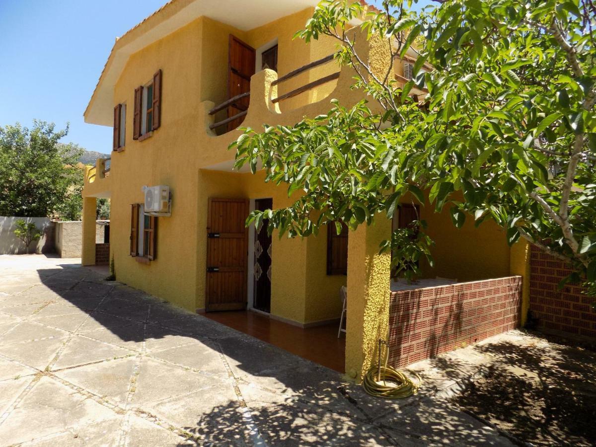 Casa Vacanze Gardenia Solanas  Exterior foto