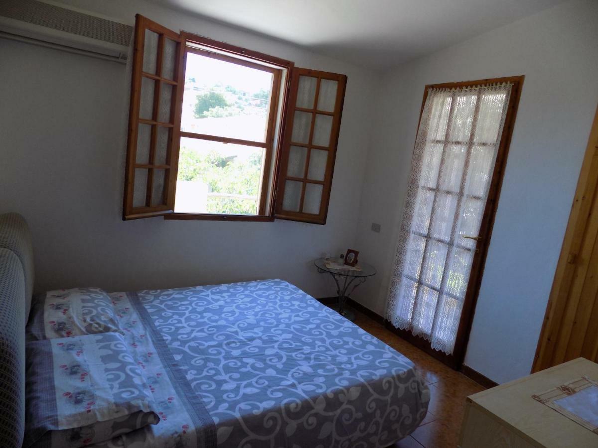 Casa Vacanze Gardenia Solanas  Exterior foto